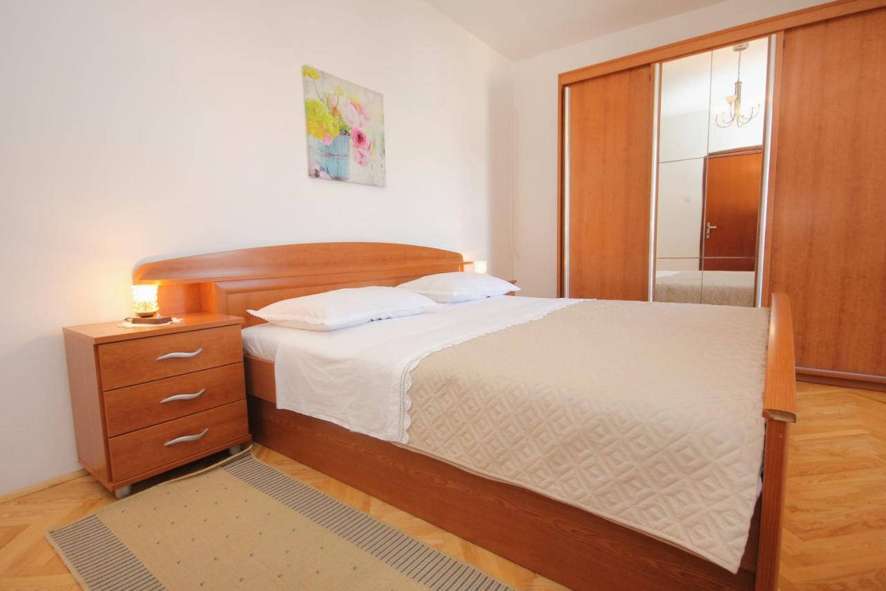Apartments With A Parking Space Pag - 9388 Pag Town Bagian luar foto